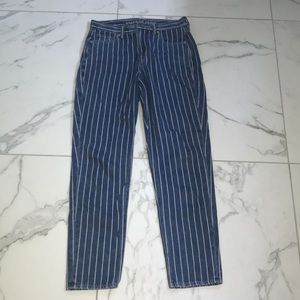 American Eagle Mom Jeans